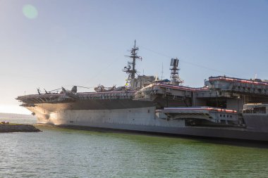 SAN DIEGO, ABD - 29 Mart 2020: Uçak gemisi USS Midway Museum, San Diego, Kaliforniya, ABD