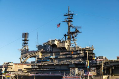 SAN DIEGO, ABD - 29 Mart 2020: Uçak gemisi USS Midway Museum, San Diego, Kaliforniya, ABD