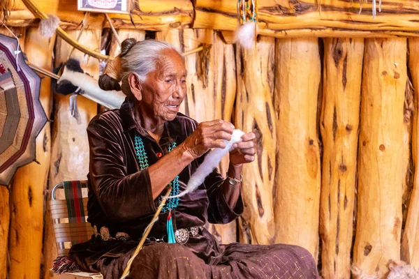 Arizona Usa March 2020 Old Navajo Woman Navajo National Reservation — Stock fotografie