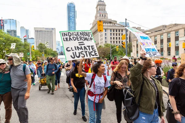 Toronto Canadá Septiembre 2019 Huelga Global Por Clima Marcha Por —  Fotos de Stock