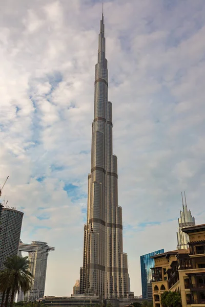 Dubai Emiratos Árabes Unidos Abril 2020 Torre Burj Khalifa Atardecer — Foto de Stock