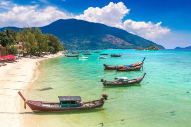 Tayland 'da Koh Lipe tropikal adasında gündoğumu plajı