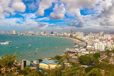 Pattaya Körfezi, Tayland 'da yaz günü panoramik hava manzarası