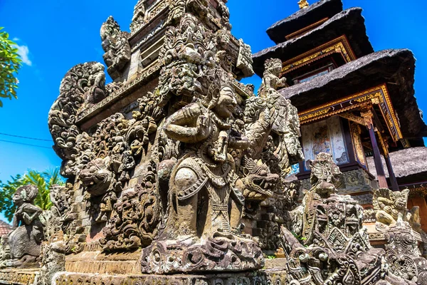 Pura Desa Batuan Tempel Bali Indonesië Een Zonnige Dag — Stockfoto