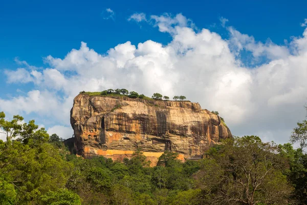 Lion Rock Sigiriya Par Une Journée Ensoleillée Sri Lanka — Photo
