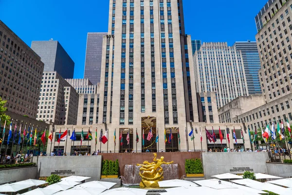 New York City Usa March 2020 Prometheus Statue Rockefeller Center — стокове фото