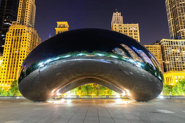 Chicago Usa Március 2020 Felhőkapu Szobor Millennium Parkban Éjszaka Chicagóban — Stock Fotó