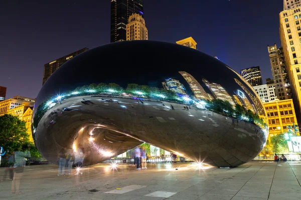 Chicago Usa March 2020 Cloud Gate Sculpture Millennium Park Night — Stock Photo, Image