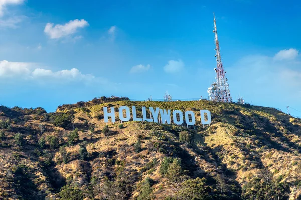 Sinal De Hollywood. Los Angeles California Com Fundo Azul Foto