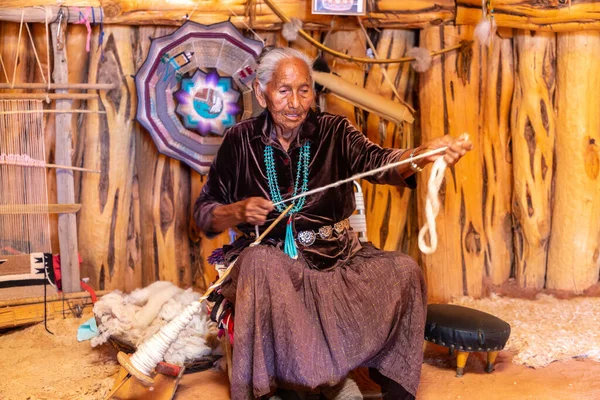 Arizona Usa March 2020 Old Navajo Woman Navajo National Reservation — Stock fotografie