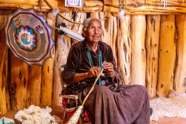 Arizona Usa March 2020 Old Navajo Woman Navajo National Reservation — Stock fotografie