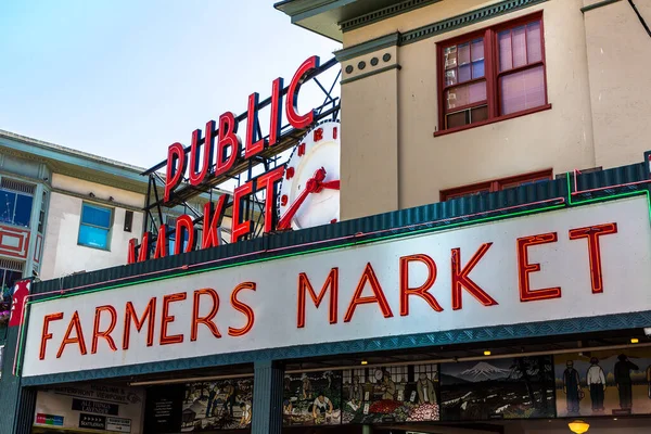 Seattle Usa März 2020 Public Market Center Schild Einem Sonnigen — Stockfoto