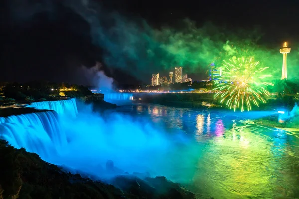 Feuerwerk Über Amerikanischen Wasserfällen Bei Niagarafällen Der Nacht Usa Von — Stockfoto