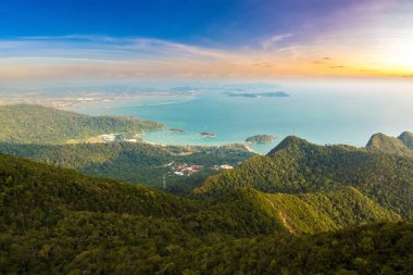 Malezya 'daki Langkawi adasının panoramik hava manzarası