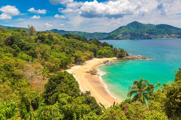 Güneşli Bir Günde Tayland Phuket Adası Ndaki Laem Sing Plajının — Stok fotoğraf