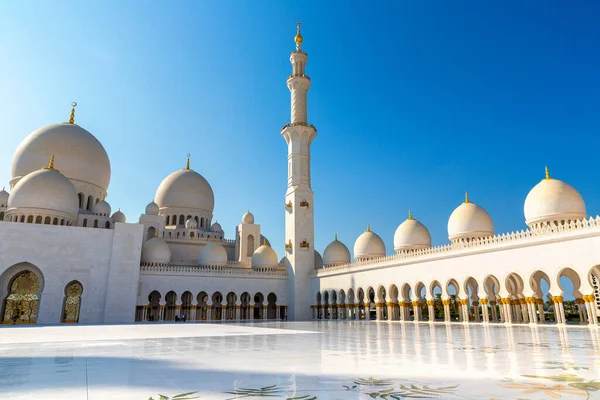 Xeque Zayed Grande Mesquita Abu Dhabi Dia Verão Emirados Árabes — Fotografia de Stock