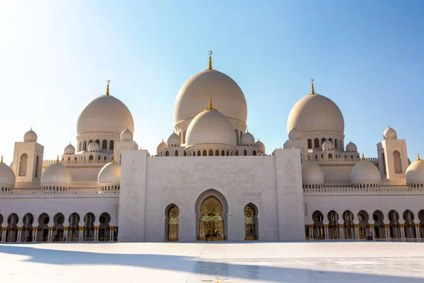 Sheikh Zayed Grand Mosque Abu Dhabi Sommardag Förenade Arabemiraten — Stockfoto