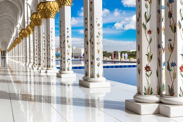 Sheikh Zayed Grand Mosque Abu Dhabi Summer Day United Arab — Stock Photo, Image