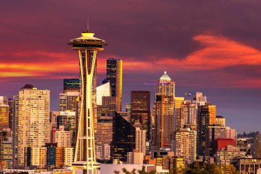 Seattle 'ın gece panoramik manzarası, Washington, ABD