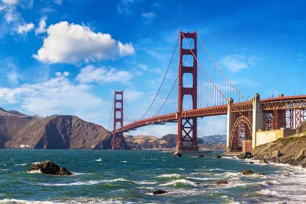 Golden Gate Bridge Seen Marshall Beach San Francisco California Usa — Stock Photo, Image