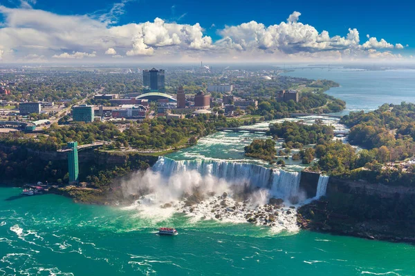 Panoramautsikt Över Kanadensiska Sidan Niagarafallen American Falls Och Observation Tower — Stockfoto