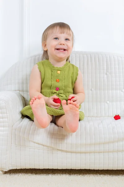 Menina em casa — Fotografia de Stock