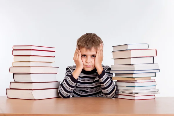 Müder Schuljunge — Stockfoto