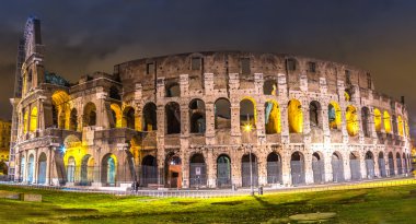 Colosseum, gece