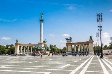 Budapeşte Kahramanlar Meydanı