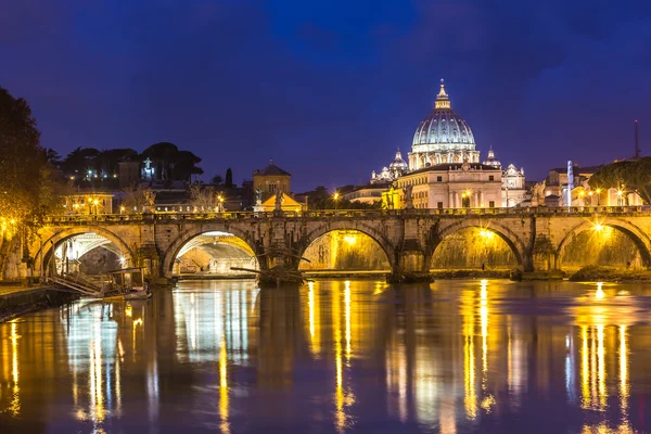 Vaticaan en de rivier de Tiber — Stockfoto