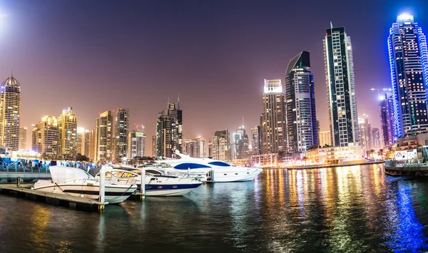 Dubai Marina paesaggio urbano — Foto Stock