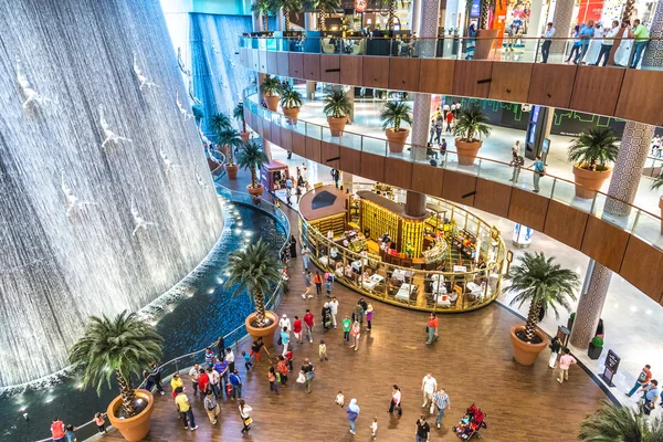 Vodopád v Dubai Mall — Stock fotografie