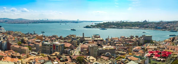 Panoramatický výhled na Istanbul — Stock fotografie