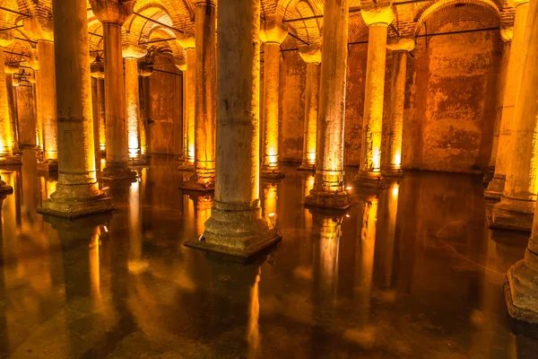 Underground Basilica Cistern — Stock Photo, Image