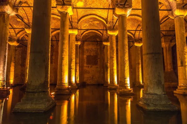 Underjordiska Basilikacistern — Stockfoto