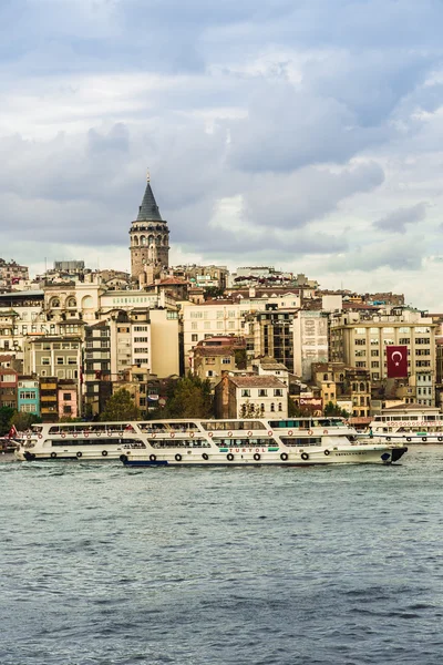 Cityscape met galata toren — Stockfoto