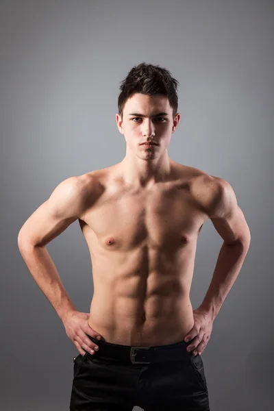 Young bodybuilder man — Stock Photo, Image