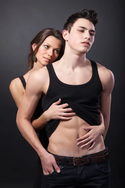 Young couple hugging — Stock Photo, Image