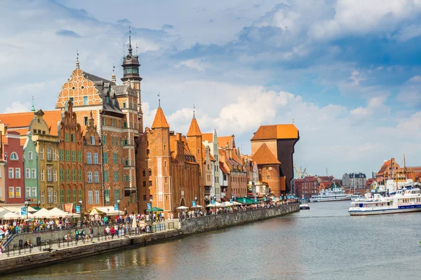 Stadsbilden i floden Vistula — Stockfoto