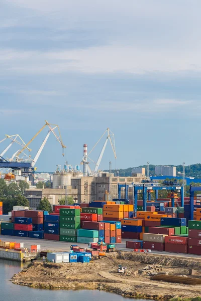 Tiefwasser-Containerterminal — Stockfoto