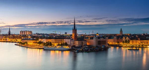 Nachtpanorama van Stockholm — Stockfoto