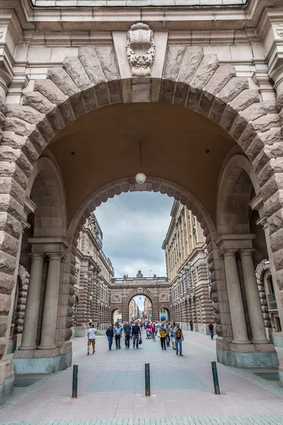 Арка парламенту і вулиці Drottninggatan — стокове фото