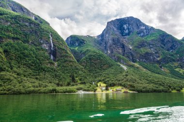 Ülke yaz manzara, Norveç