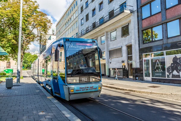 Современный городской трамвай — стоковое фото