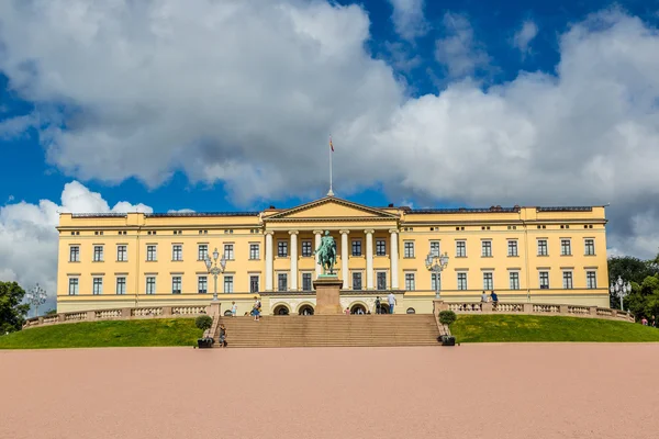 Königspalast in Oslo — Stockfoto