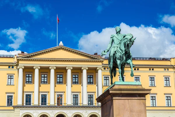 Oslo, Norveç Kraliyet Sarayı — Stok fotoğraf