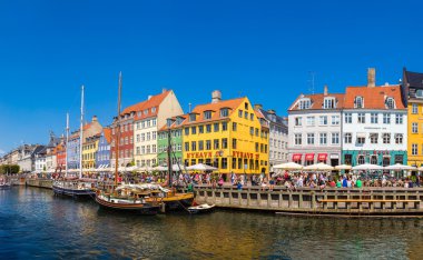 Ünlü Nyhavn bölgesi