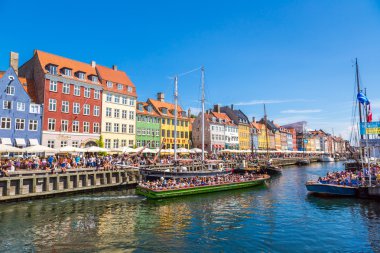 Ünlü Nyhavn bölgesi