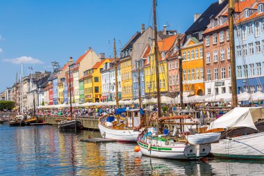 Ünlü Nyhavn bölgesi