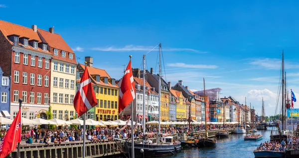 Famoso distrito de Nyhavn — Fotografia de Stock